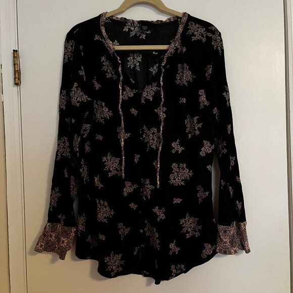 Torrid Size 1 Black with Pink Florals Long Sleeve Blouse - Picture 1 of 4